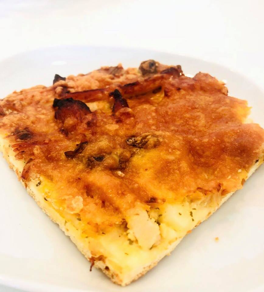 Liams pizza m. kylling & ost