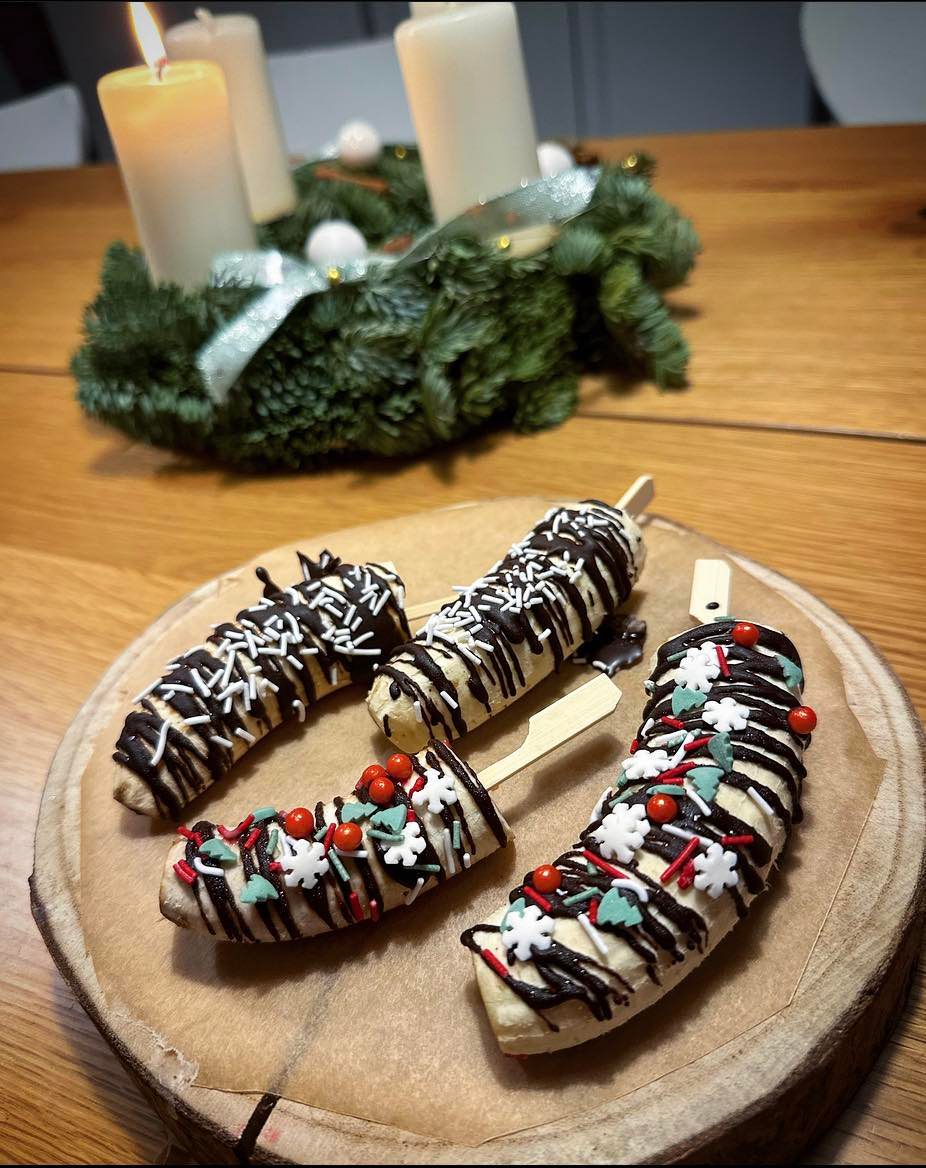 2. december: Banan snack - chokoladeovertrukne bananer med julekrymmel